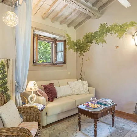 Villa La Capannina 2&2, Emma *