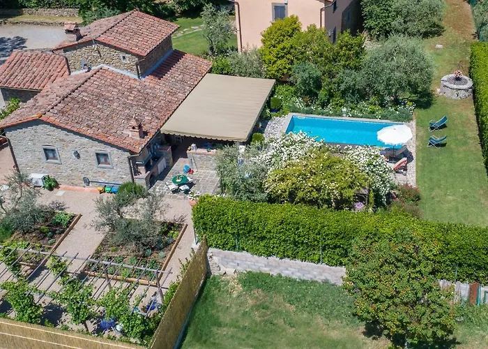 La Capannina 2&2, Emma Κορτόνα