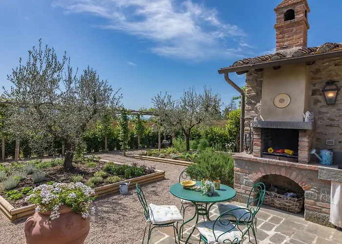 La Capannina 2&2, Emma Κορτόνα